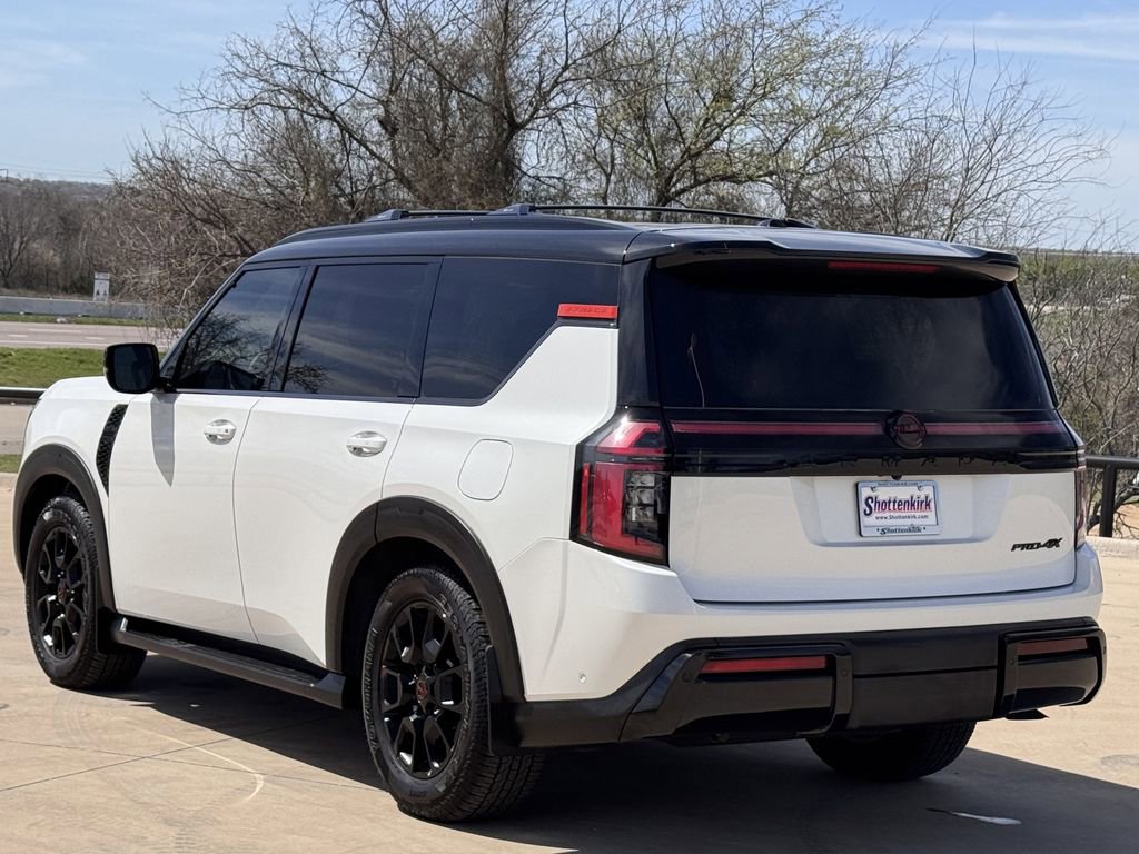 Used 2025 Nissan Armada PRO-4X AWD/4WD image 4