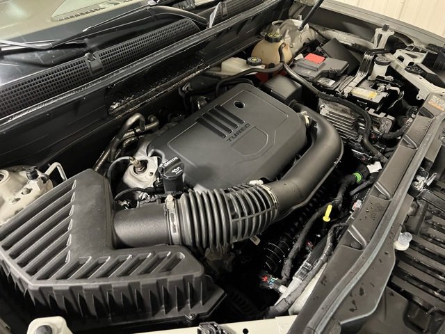 Used 2023 GMC Acadia SLT w/ Preferred Package image 50