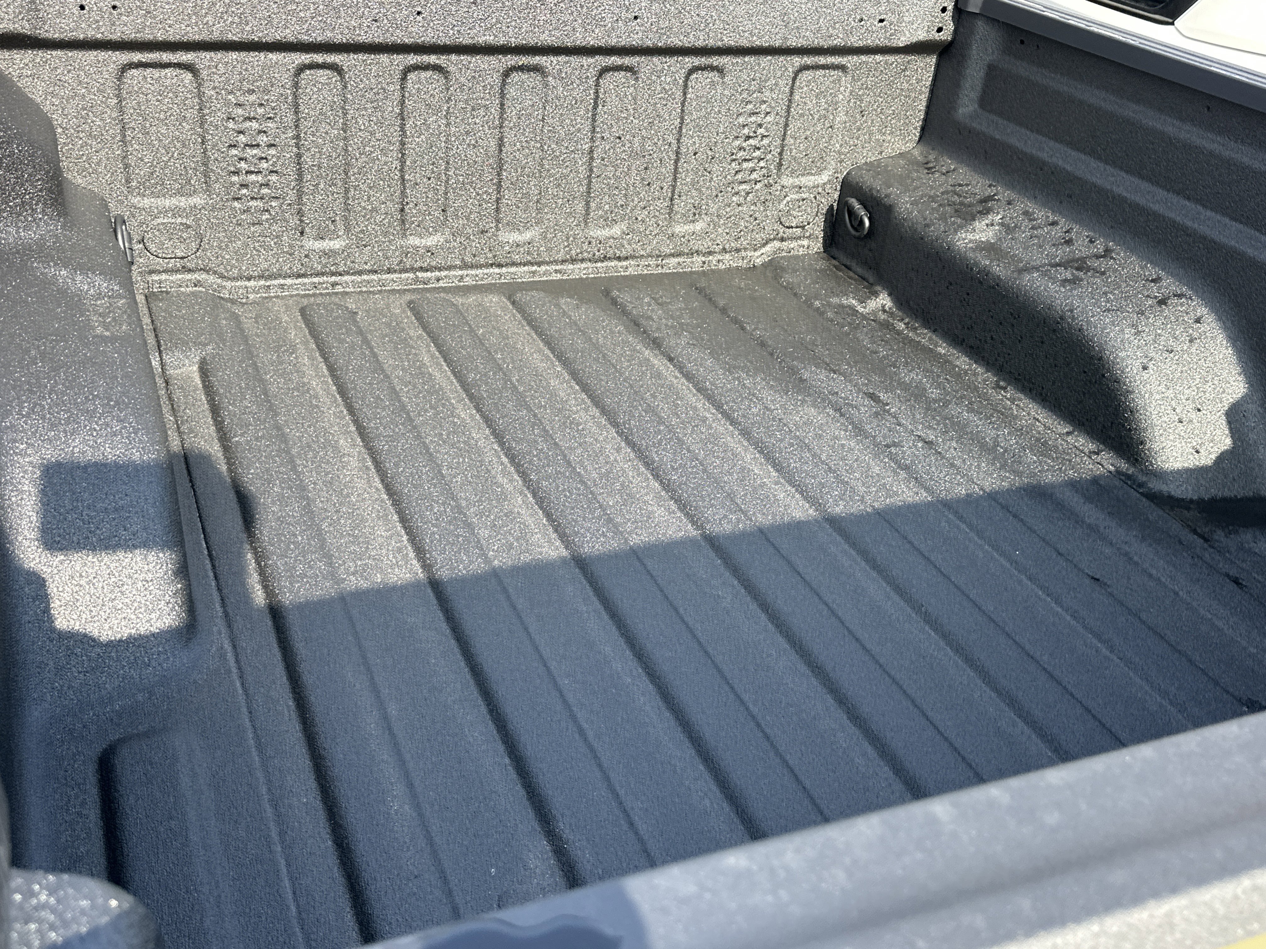 New 2026 Jeep Gladiator Sport image 13