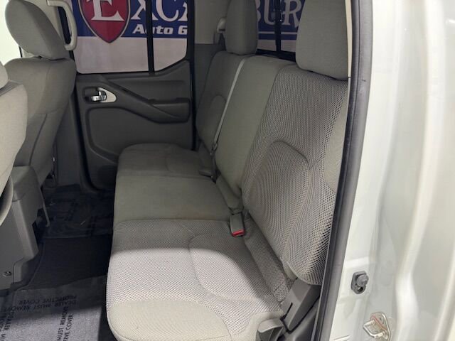 Used 2019 Nissan Frontier SV image 15