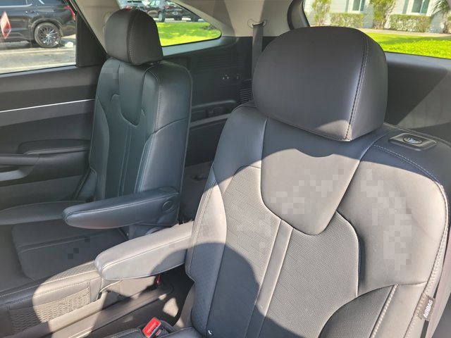 Used 2025 Kia Sorento EX AWD/4WD image 14