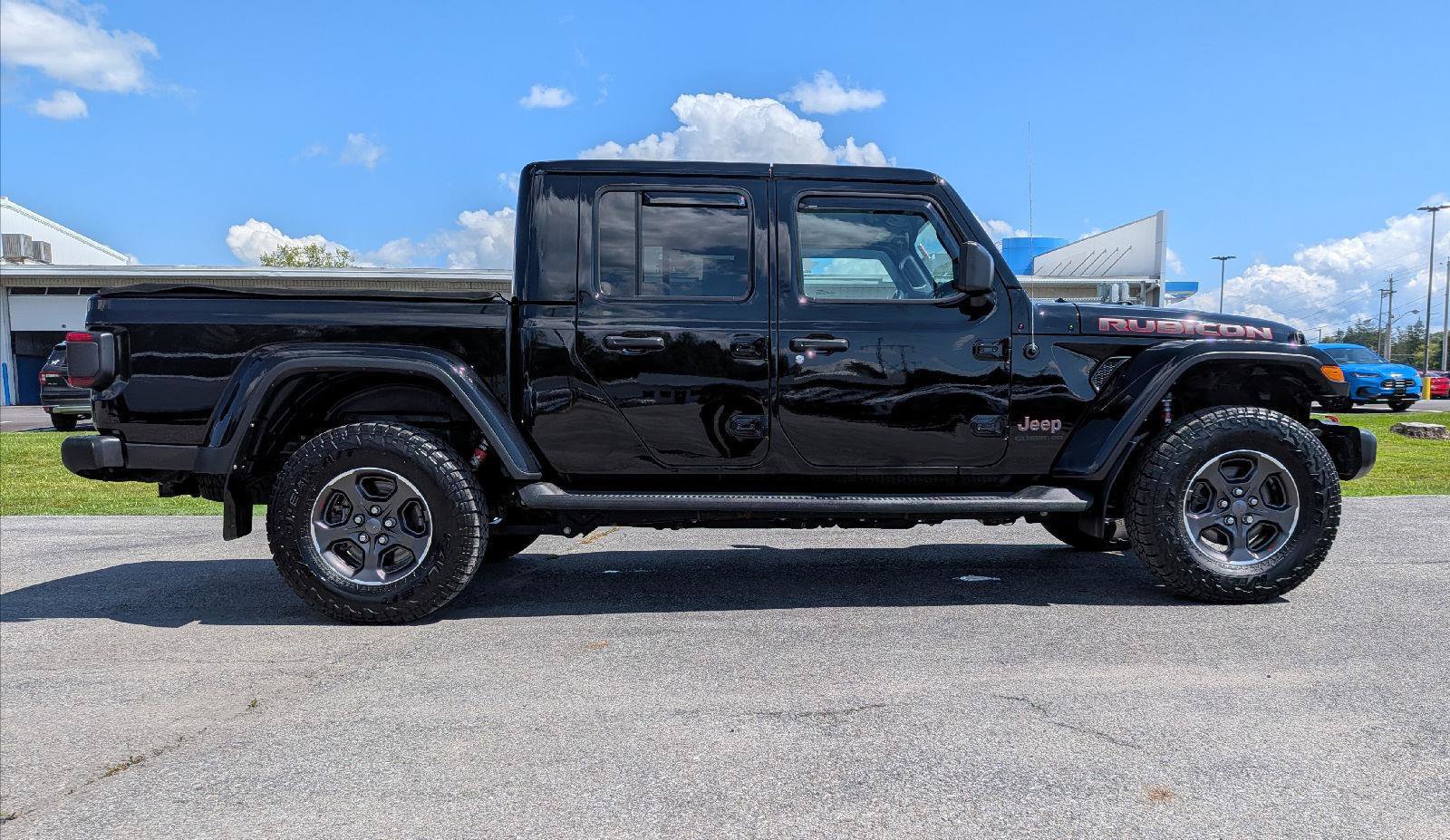 Used 2022 Jeep Gladiator Rubicon w/ LED Lighting Group AWD/4WD image 6