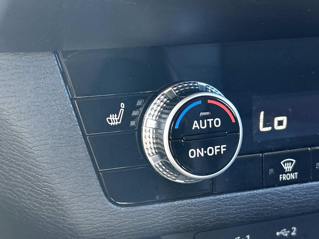 Used 2025 Mitsubishi Outlander SE AWD/4WD image 29
