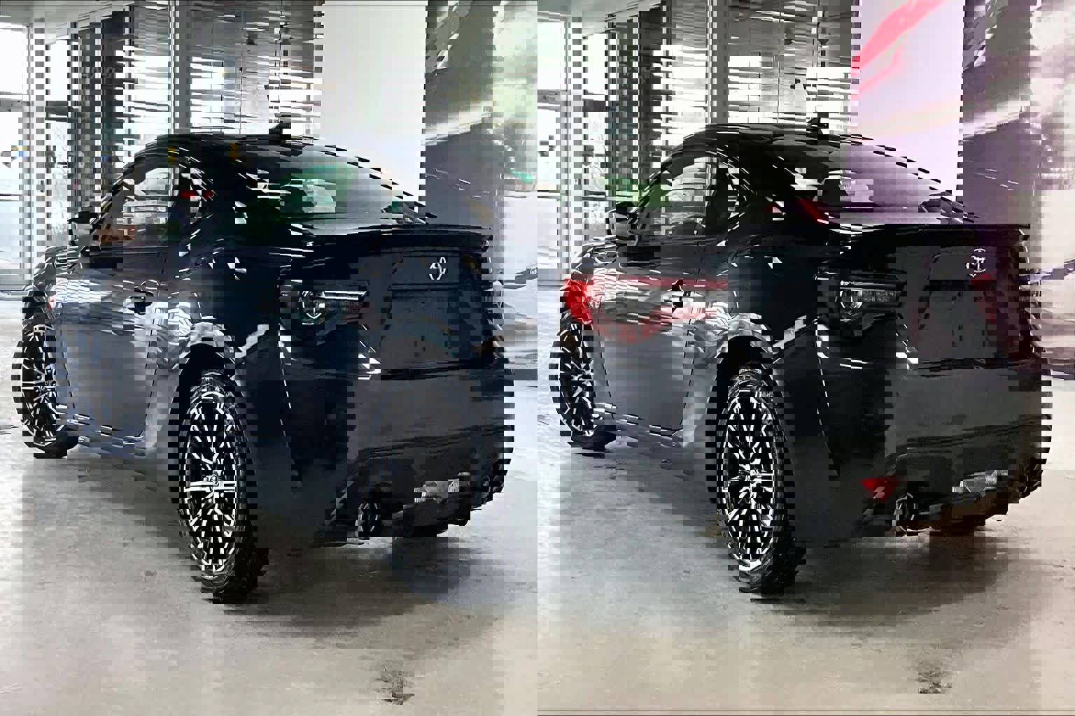 Used 2017 Toyota 86 image 4