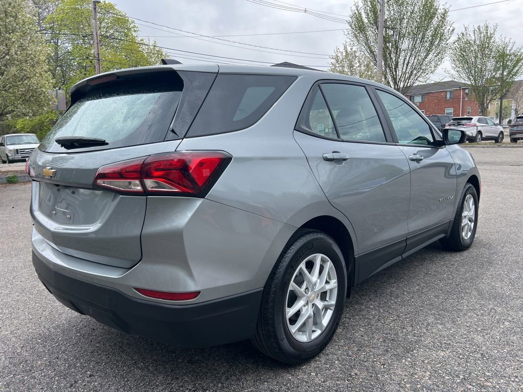 Used 2023 Chevrolet Equinox LS FWD image 6