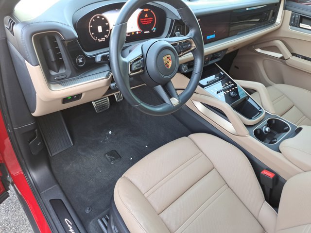 Certified 2024 Porsche Cayenne S image 23