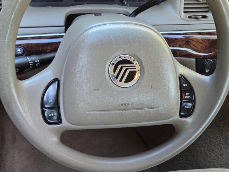 Used 2004 Mercury Grand Marquis GS image 17