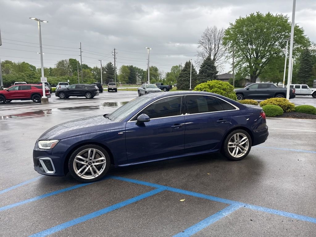 Used 2022 Audi A4 2.0T Premium Plus AWD/4WD image 10