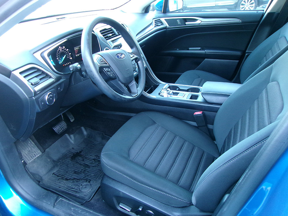 Used 2019 Ford Fusion SE image 5