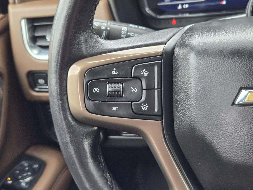 Used 2024 Chevrolet Suburban High Country w/ Advanced Technology Package image 25