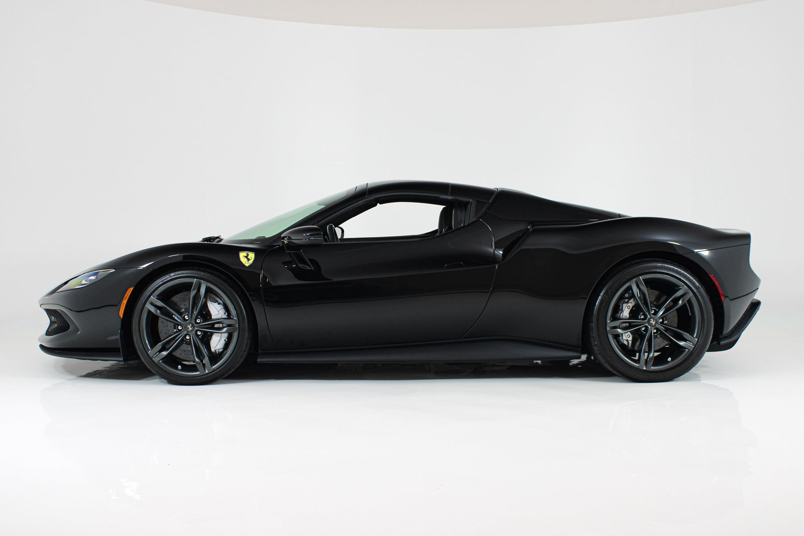 Certified 2024 Ferrari 296 GTS RWD image 5