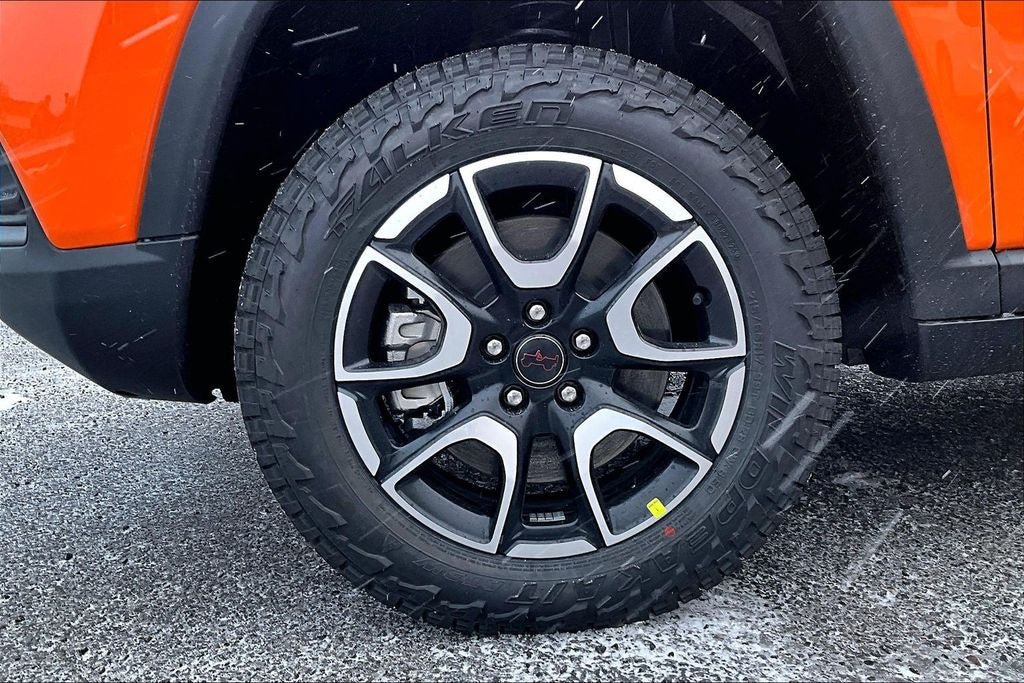 New 2026 Jeep Compass Trailhawk w/ Sun, Sound & Navigation Group AWD/4WD image 10