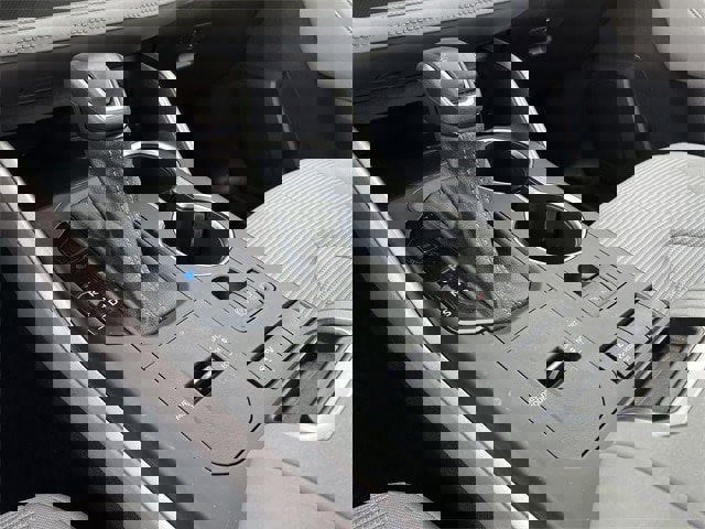 Used 2022 Toyota Highlander LE image 20