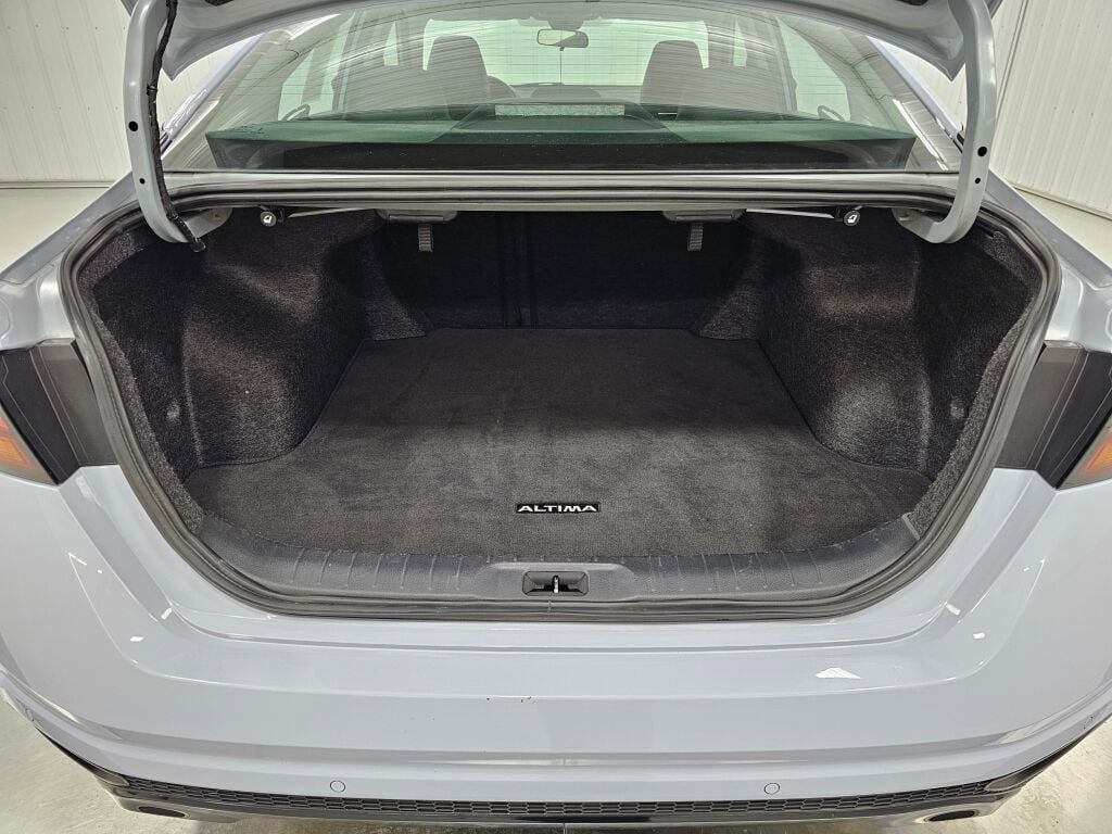 Used 2024 Nissan Altima 2.5 SR image 15