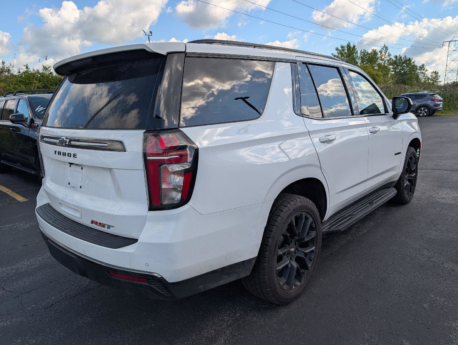 Used 2022 Chevrolet Tahoe RST AWD/4WD image 8