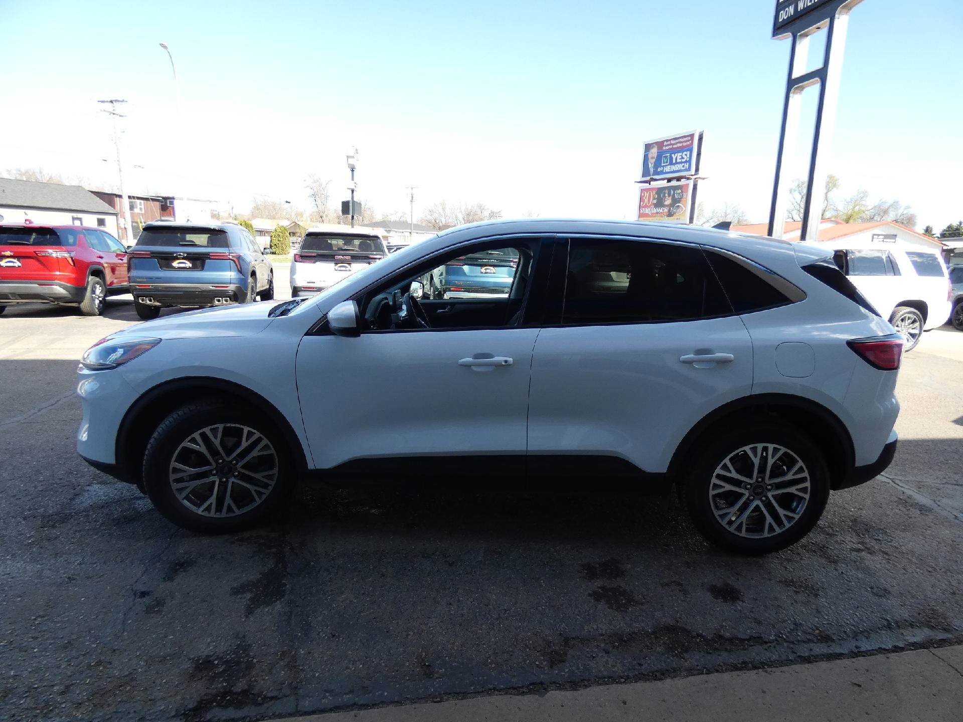 Used 2022 Ford Escape SEL AWD/4WD image 10