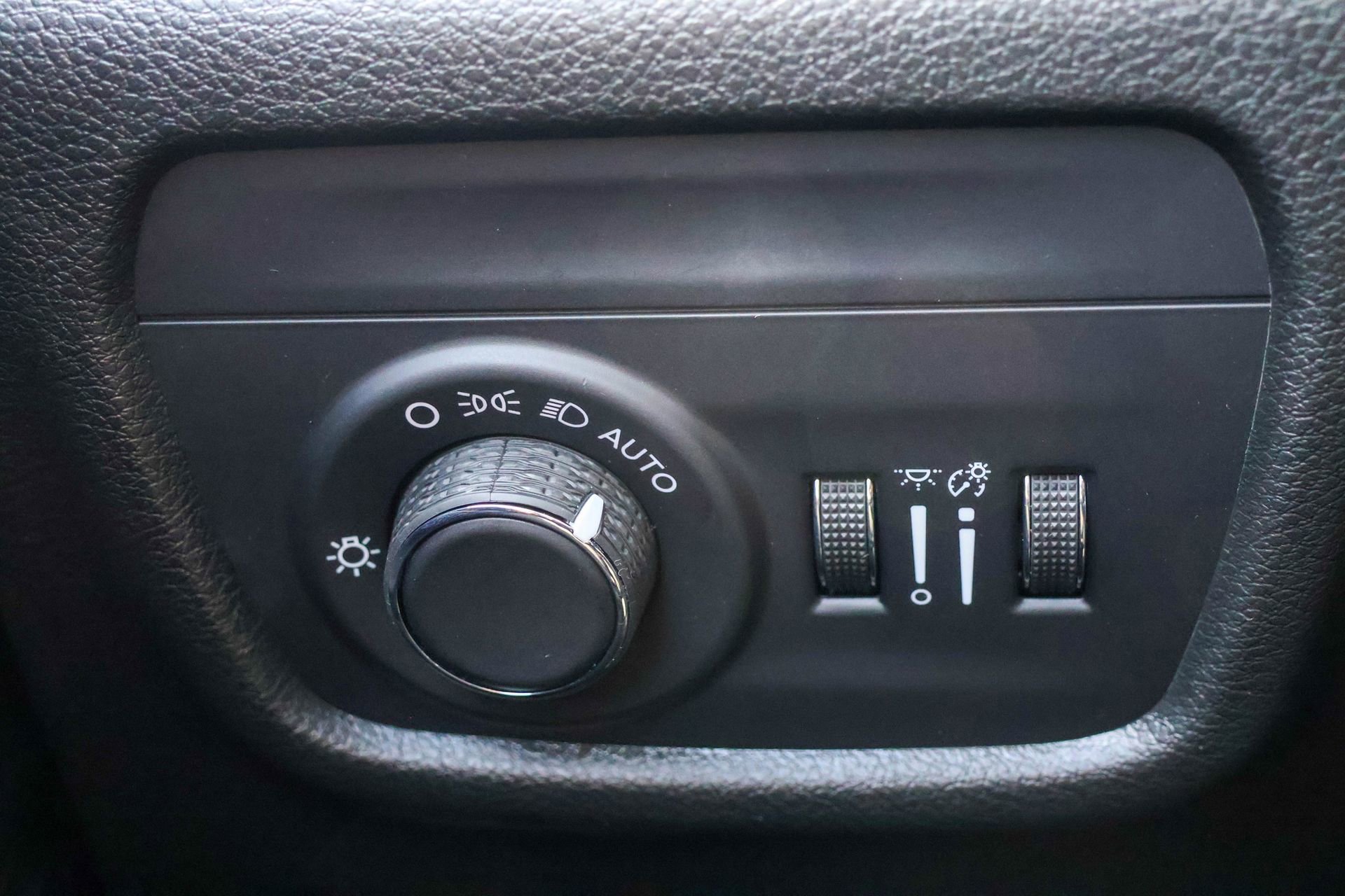 New 2026 Jeep Grand Cherokee Laredo X AWD/4WD image 30