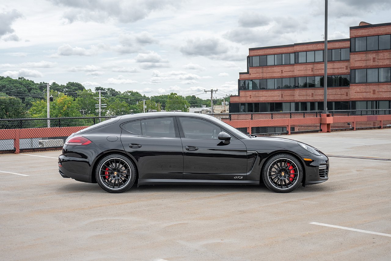 Used 2015 Porsche Panamera GTS AWD/4WD image 7