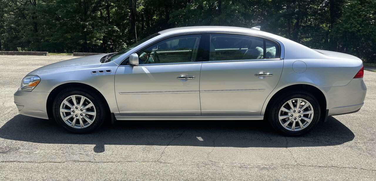 Used 2011 Buick Lucerne CXL FWD image 3