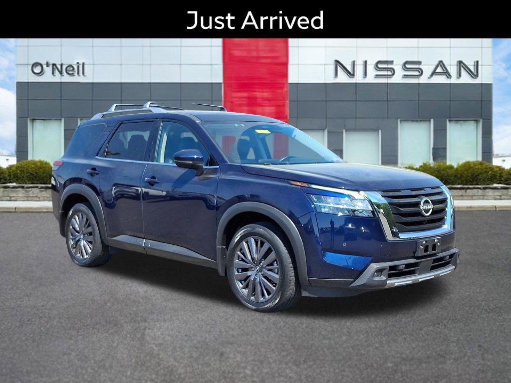 Certified 2023 Nissan Pathfinder SL w/ SL Premium Package AWD/4WD image 1