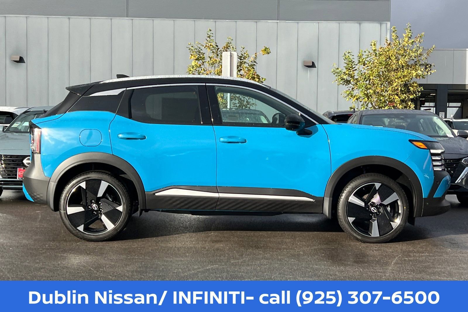 New 2026 Nissan Kicks SR w/ SR Premium Package AWD/4WD image 3