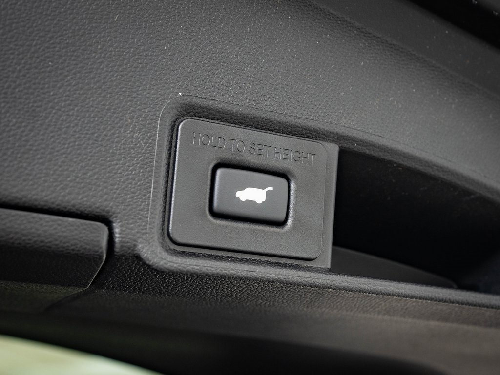 Certified 2025 Acura RDX SH-AWD image 19