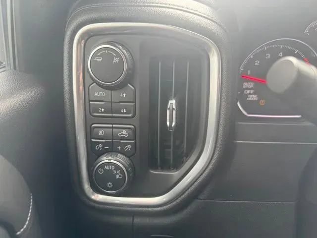 Used 2019 Chevrolet Silverado 1500 LT Trail Boss AWD/4WD image 23
