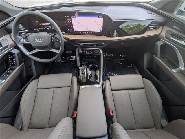 Used 2025 Audi Q5 Premium w/ Premium Plus AWD/4WD image 15