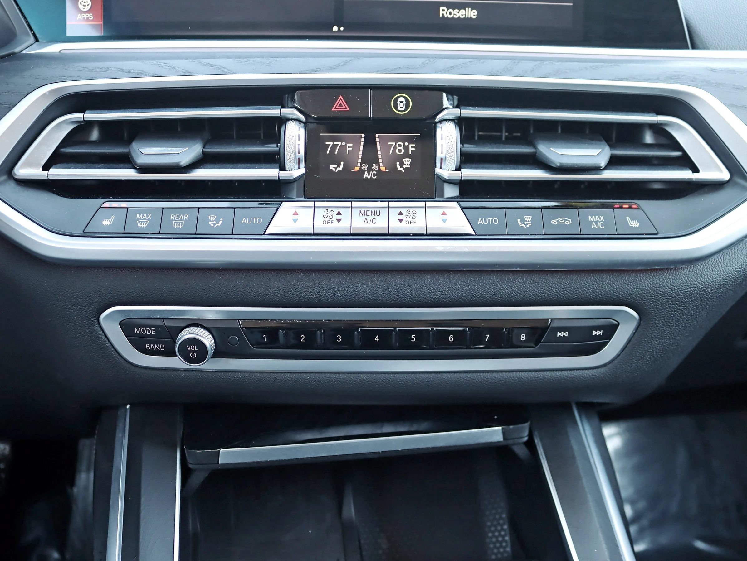 Used 2020 BMW X7 xDrive40i w/ Premium Package AWD/4WD image 32