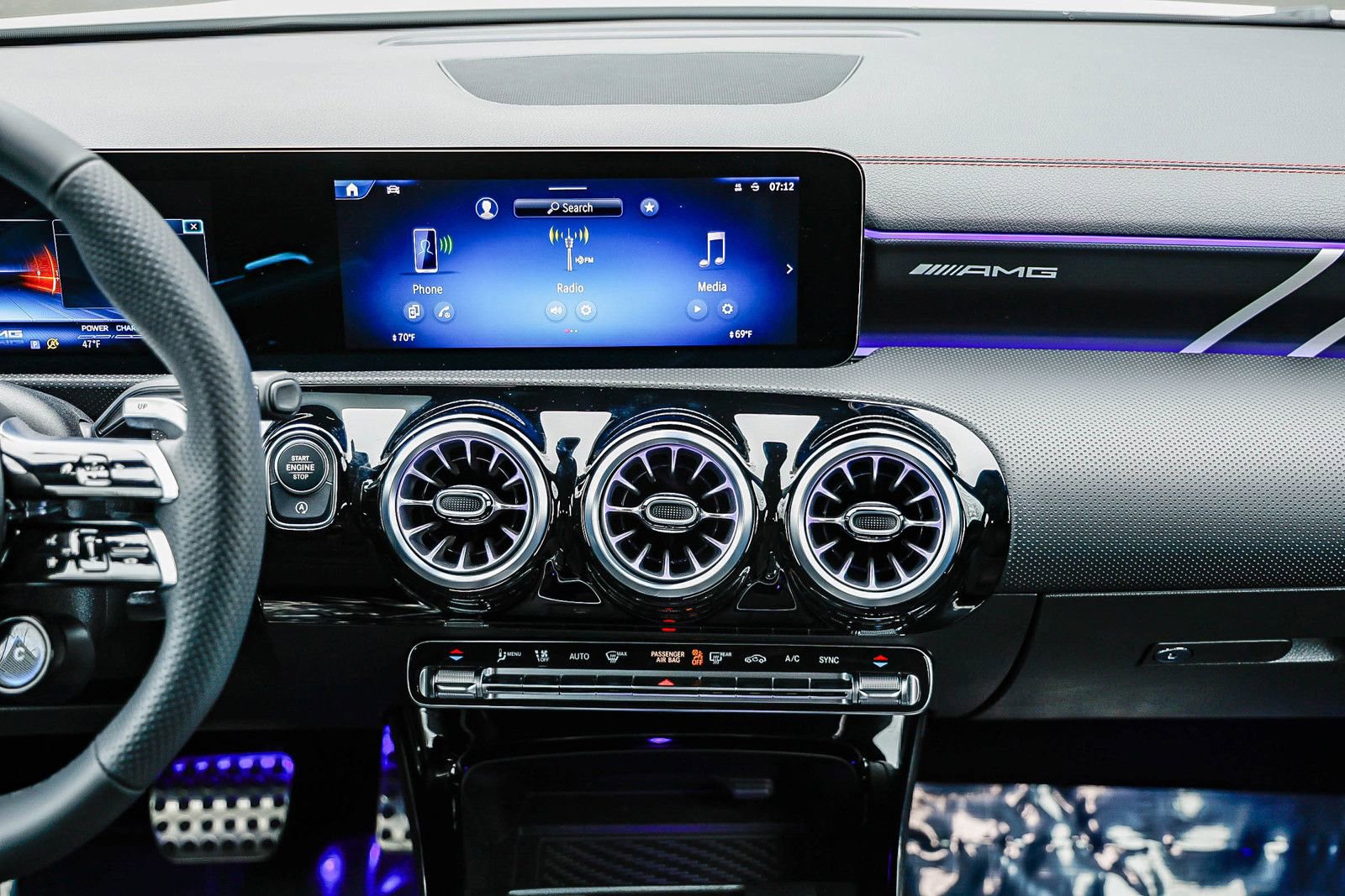 Certified 2025 Mercedes-Benz CLA 35 AMG 4MATIC image 11