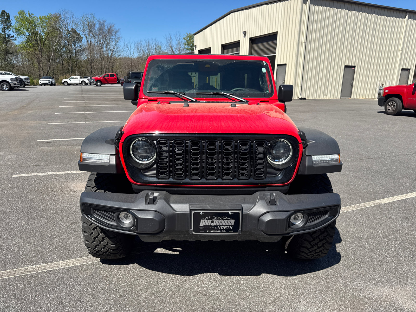 Used 2025 Jeep Wrangler Willys image 3