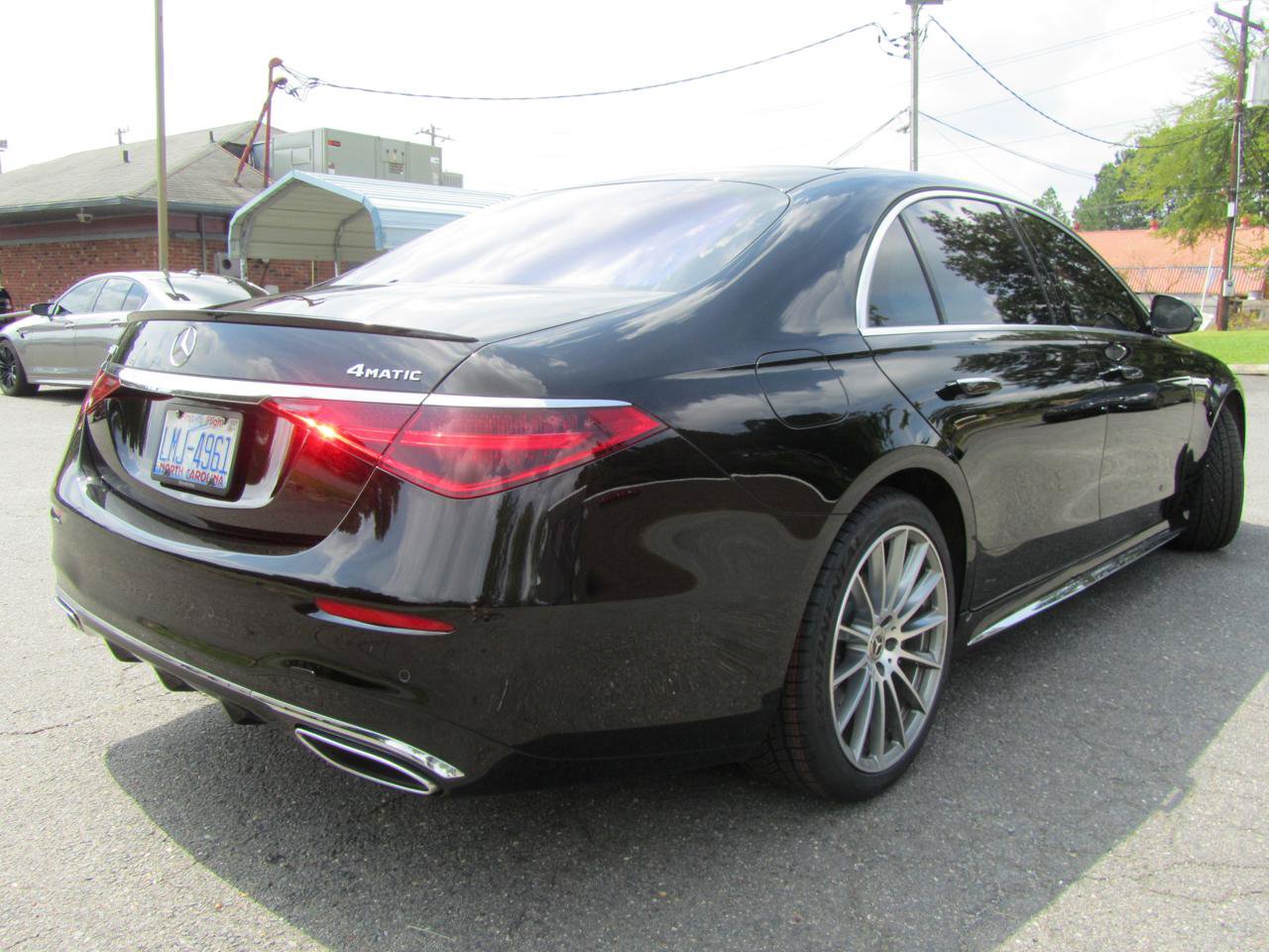 Used 2022 Mercedes-Benz S 580 4MATIC Sedan w/ AMG Line Package image 10