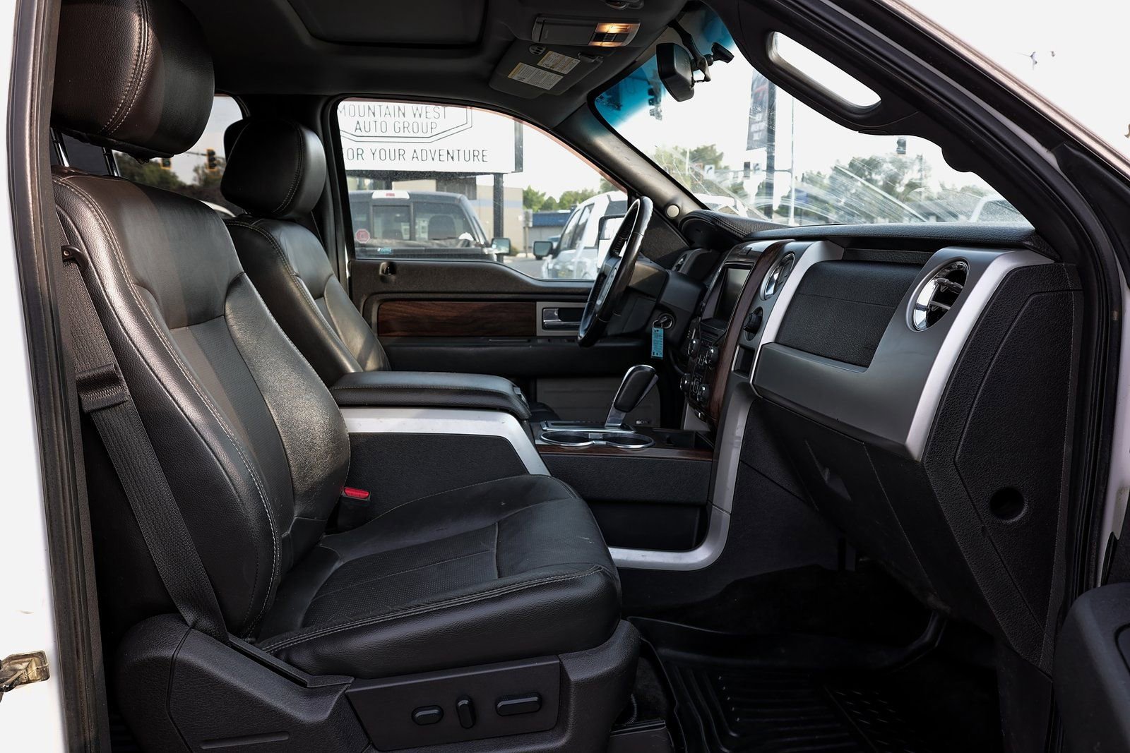 Used 2014 Ford F150 Lariat w/ Equipment Group 502A Luxury AWD/4WD image 23
