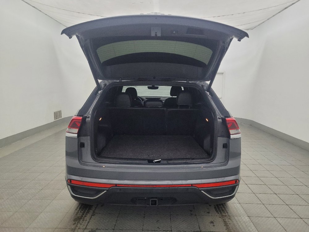 Used 2021 Volkswagen Atlas Cross Sport SE w/ V6 Towing Package FWD image 29