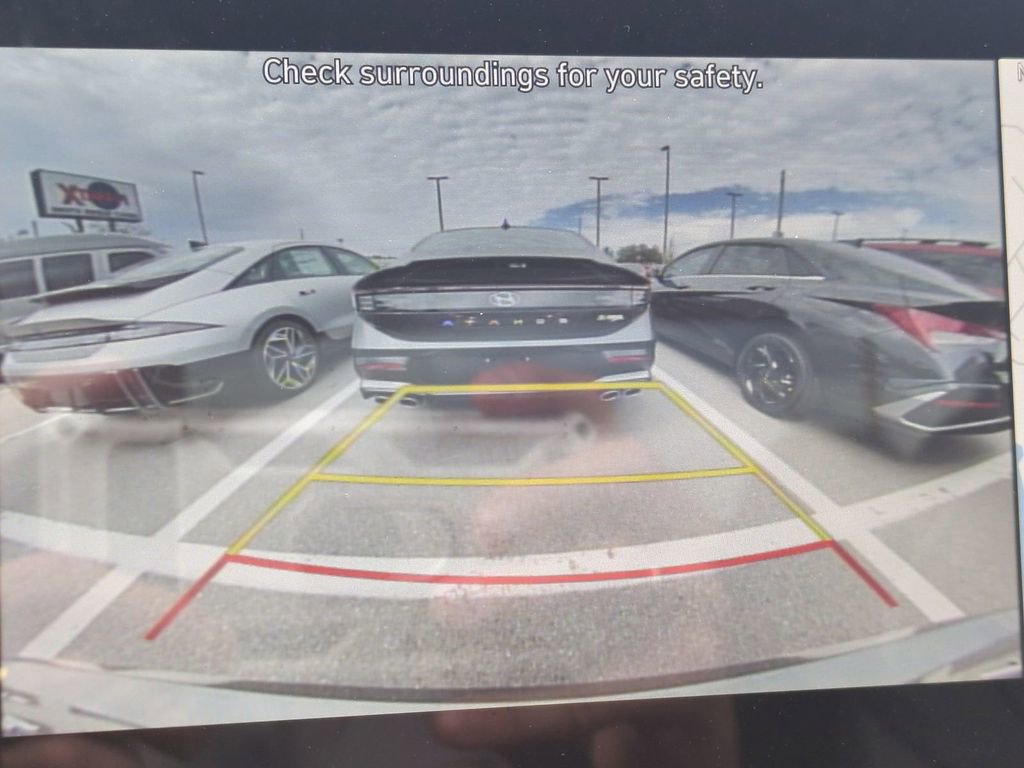 New 2026 Hyundai Elantra Limited image 24