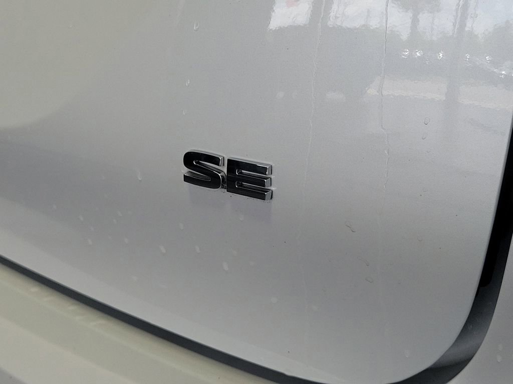 Used 2023 Mitsubishi Outlander SE image 7