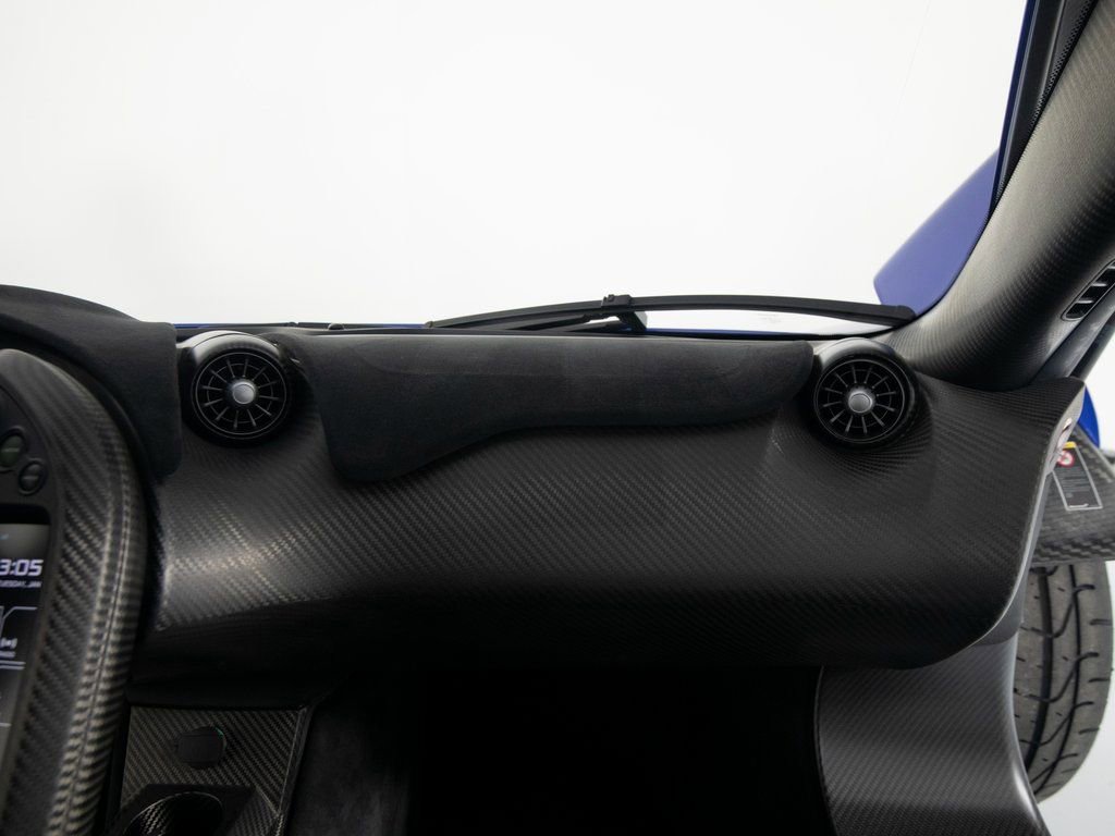 Used 2015 McLaren P1 image 60