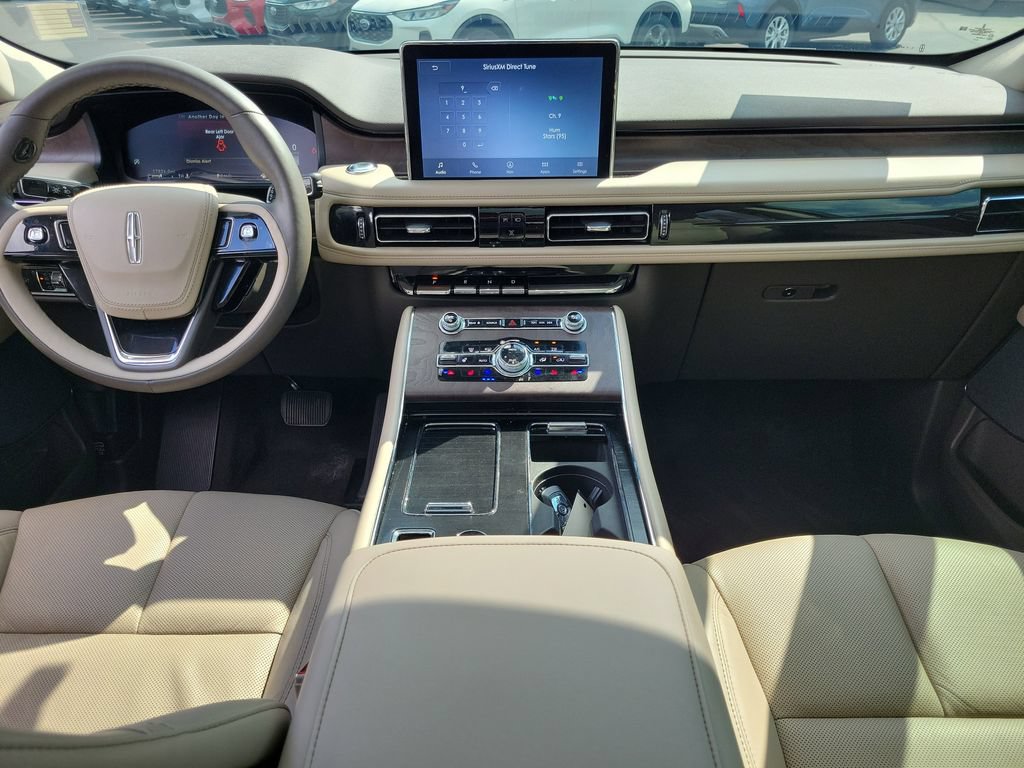 Certified 2024 Lincoln Aviator Reserve w/ Equipment Group 201A AWD/4WD image 11