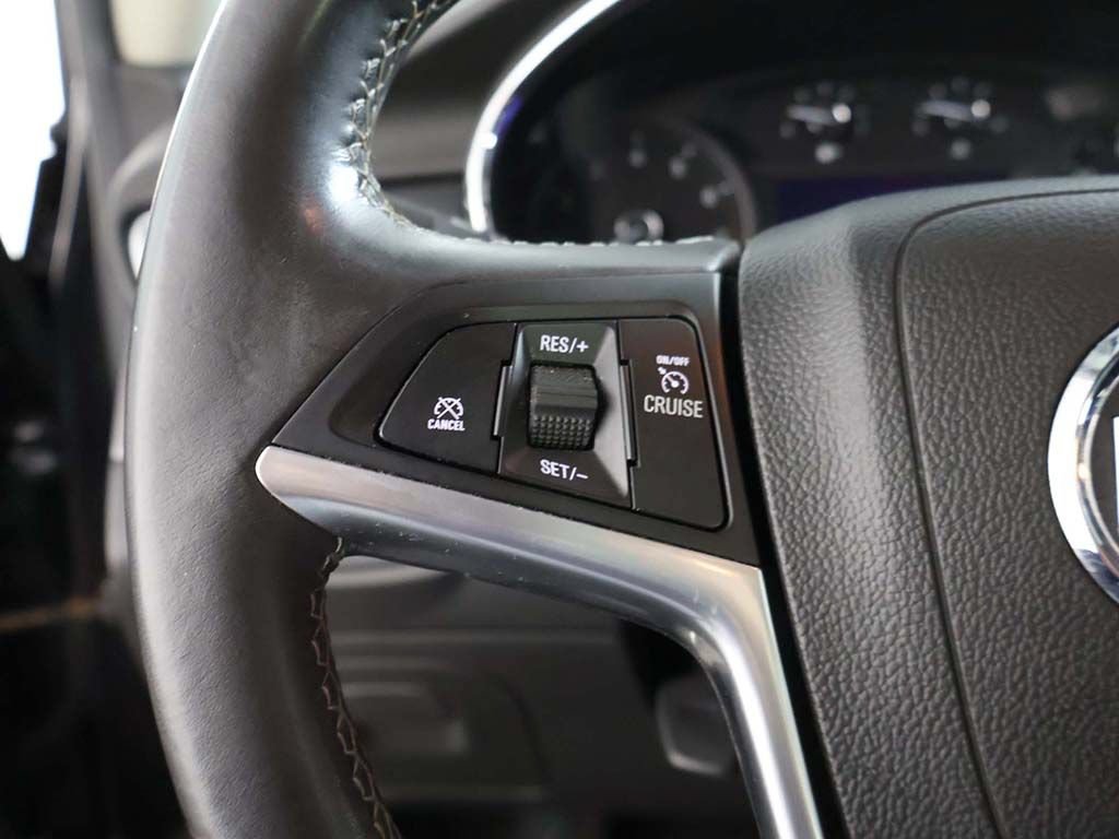Used 2020 Buick Encore Preferred w/ Safety Package FWD image 39