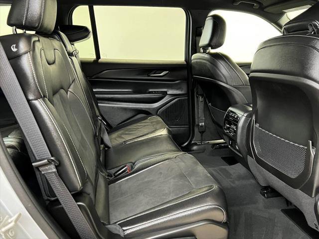 Certified 2024 Jeep Grand Cherokee L Laredo image 18