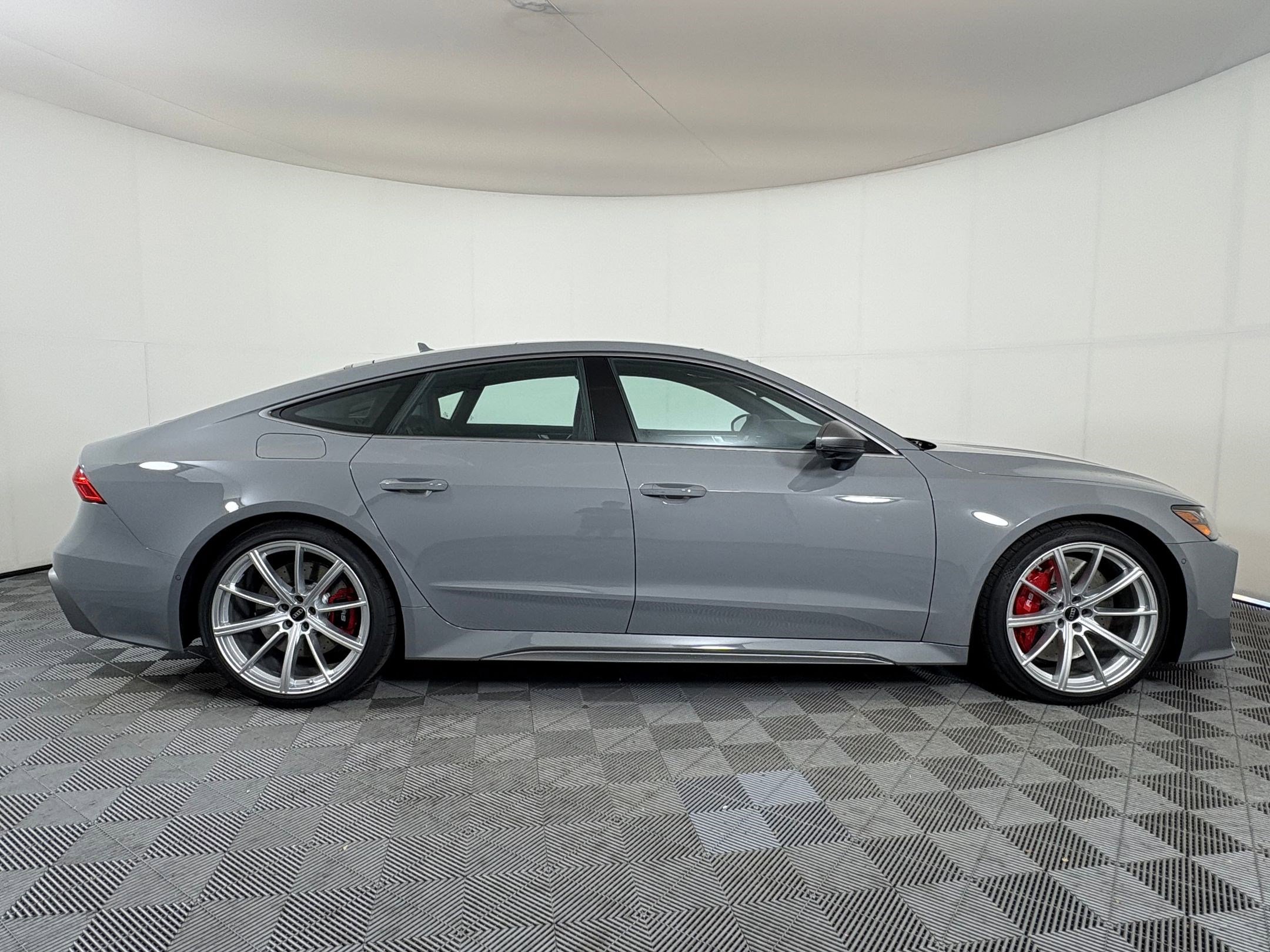 New 2026 Audi RS 7 Performance image 8