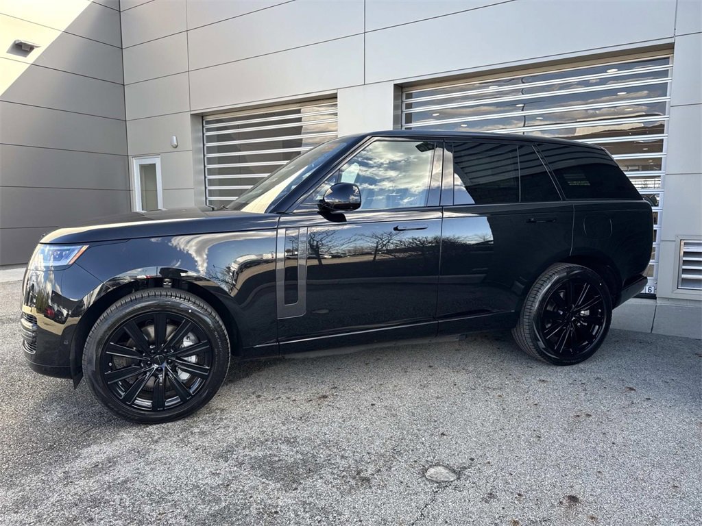 New 2026 Land Rover Range Rover SE image 3