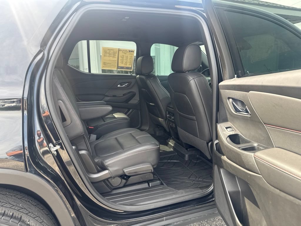 Used 2023 Chevrolet Traverse RS w/ LPO, Floor Liner Package FWD image 20