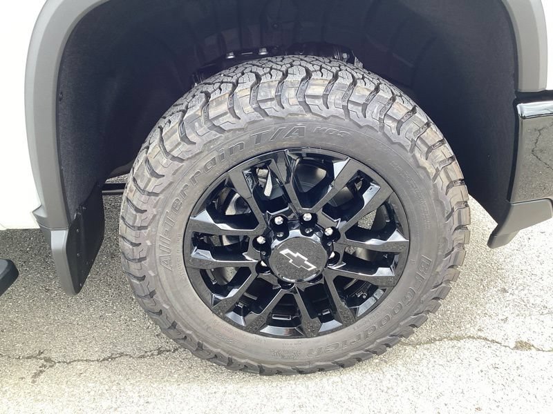 New 2026 Chevrolet Silverado 2500 LT w/ Trail Boss Package AWD/4WD image 9