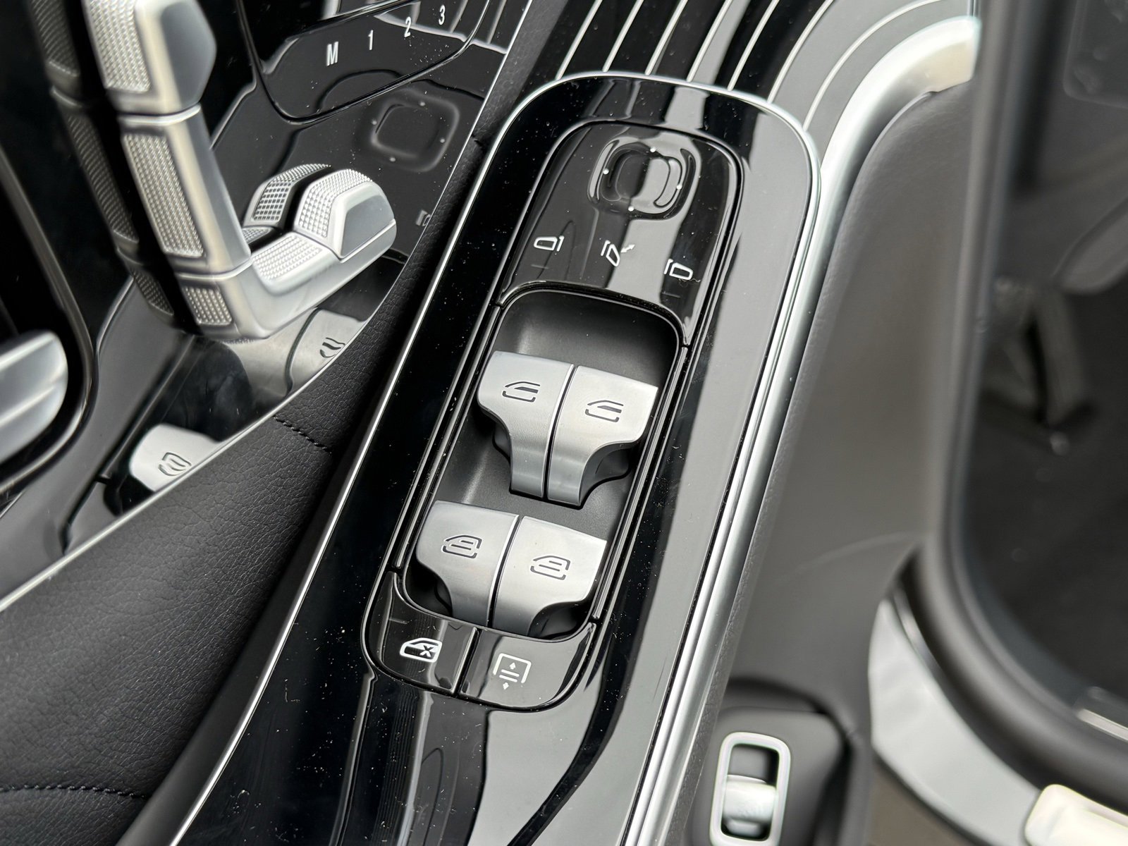 New 2026 Mercedes-Benz S 580 4MATIC Sedan image 17