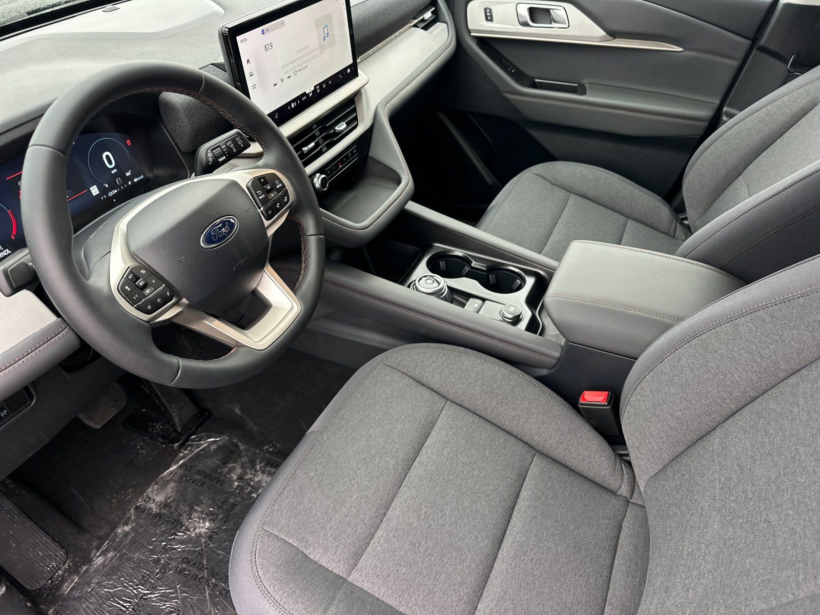 New 2026 Ford Explorer Active image 9