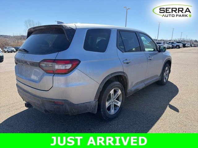 Used 2023 Honda Pilot EX-L image 3