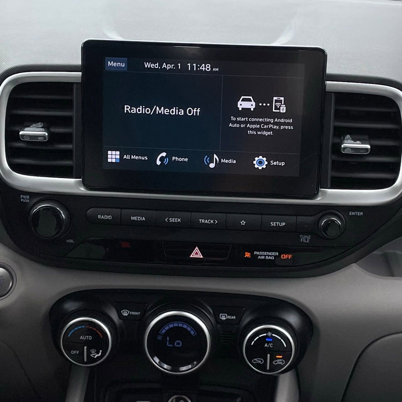 Used 2025 Hyundai Venue SEL FWD image 17