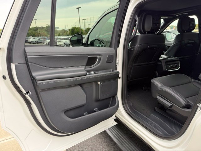 New 2027 Ford Expedition Max Platinum w/ Stealth Performance Package AWD/4WD image 11