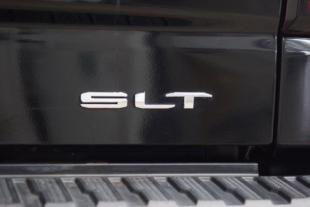 Used 2021 GMC Sierra 1500 SLT w/ SLT Premium Package AWD/4WD image 19